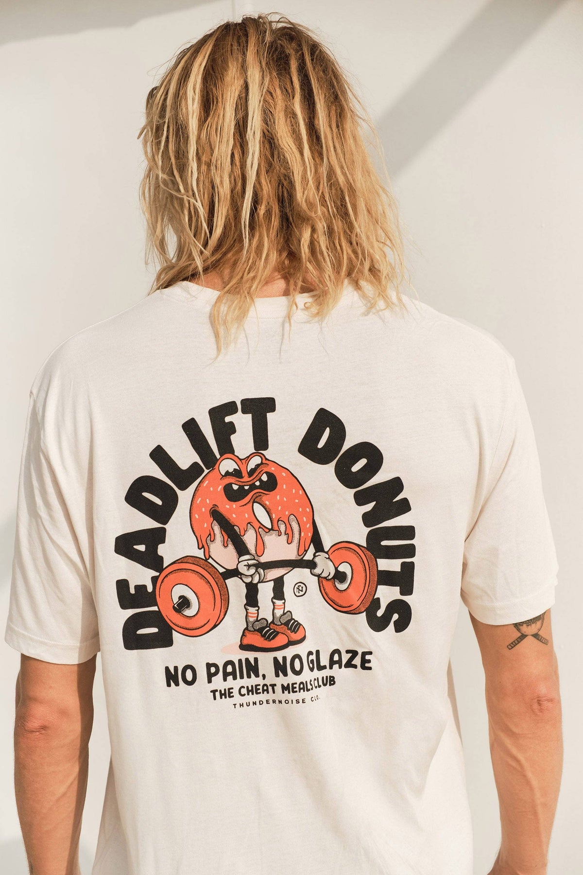 T-shirt Deadlift Donuts
