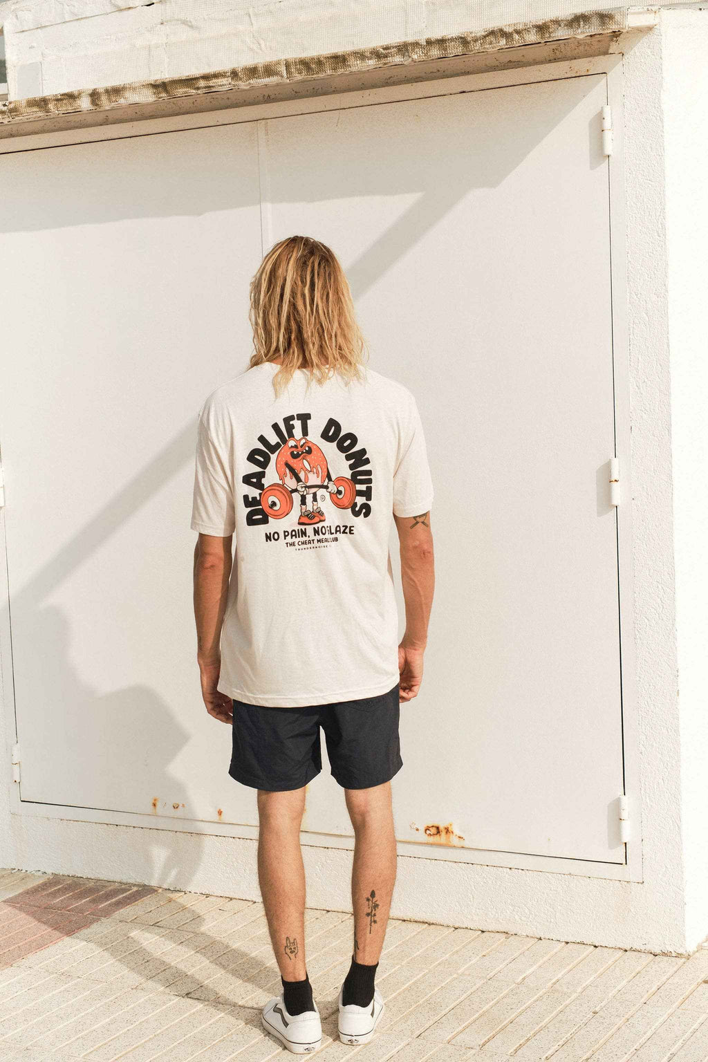 T-shirt Deadlift Donuts